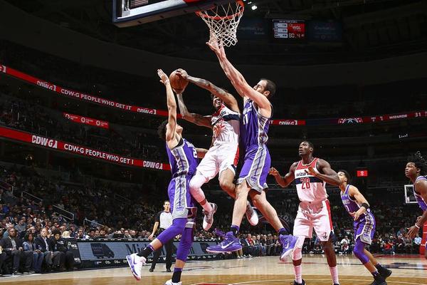 德国名宿：沃尔特马德是独一无二的，他解决了德国的中锋荒