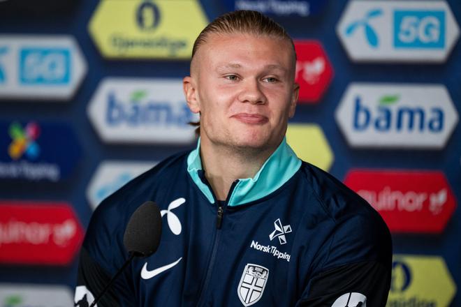 记者：本届世界杯将有半场球员和教练采访，赛前两天开发布会