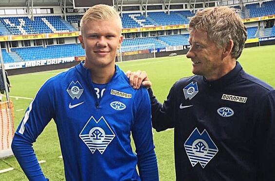 教练组及保障团队定妆照来袭！