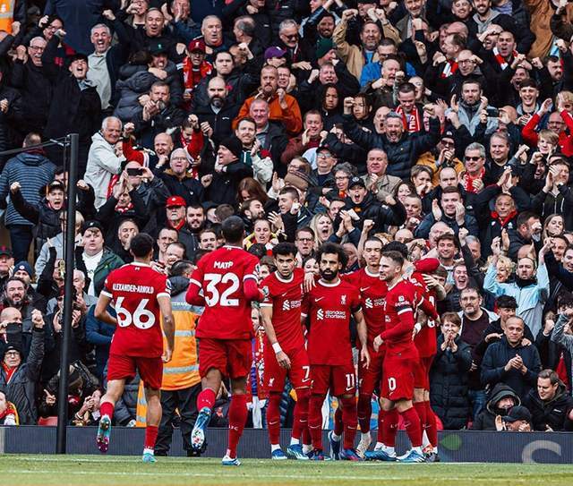 被拍到手上有“美甲”，汪士钦社媒收到网友大量攻击性评论