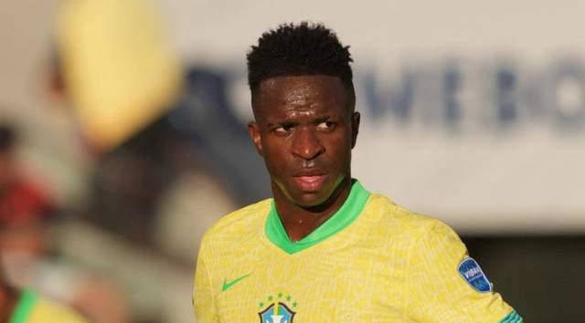 孔帕尼：球队下半场表现的更好，凯恩替补是为应对密集赛程