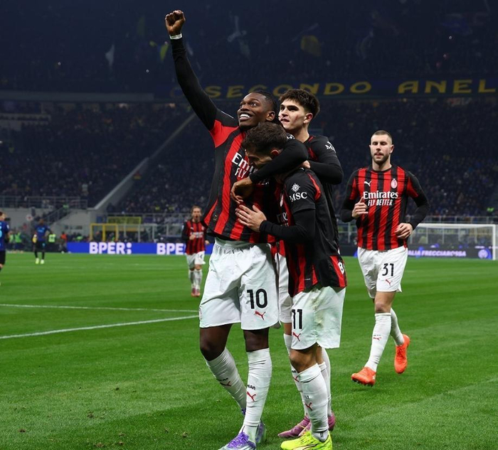 意媒：梅努是那不勒斯中场引援首选，备选方案包括弗拉泰西