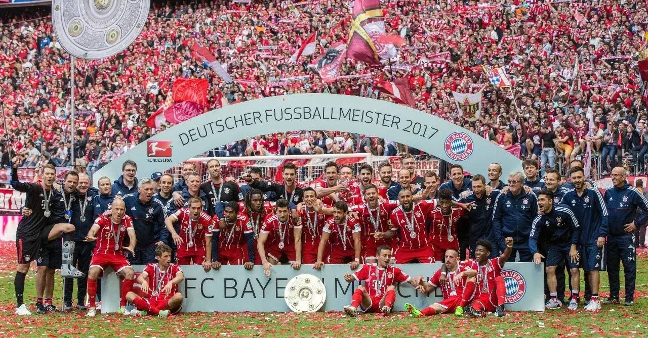 阿斯：巴萨本赛季球场外事务增多，弗里克比上赛季更加情绪化