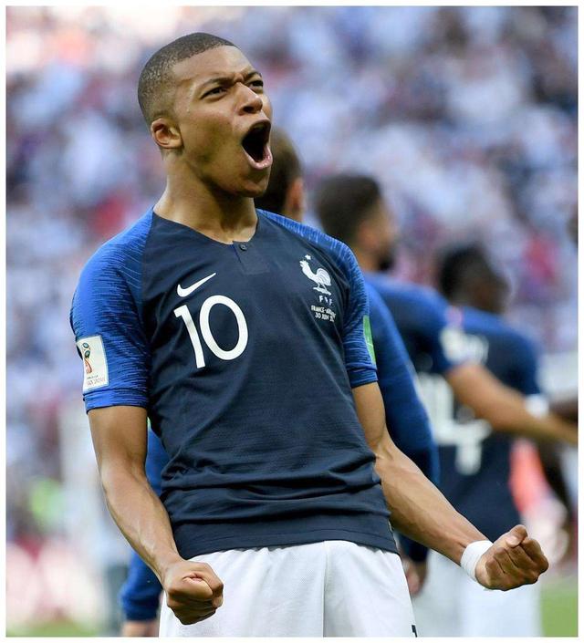 FC25粉卡4队上线：99登贝莱&邦马蒂&古利特领衔