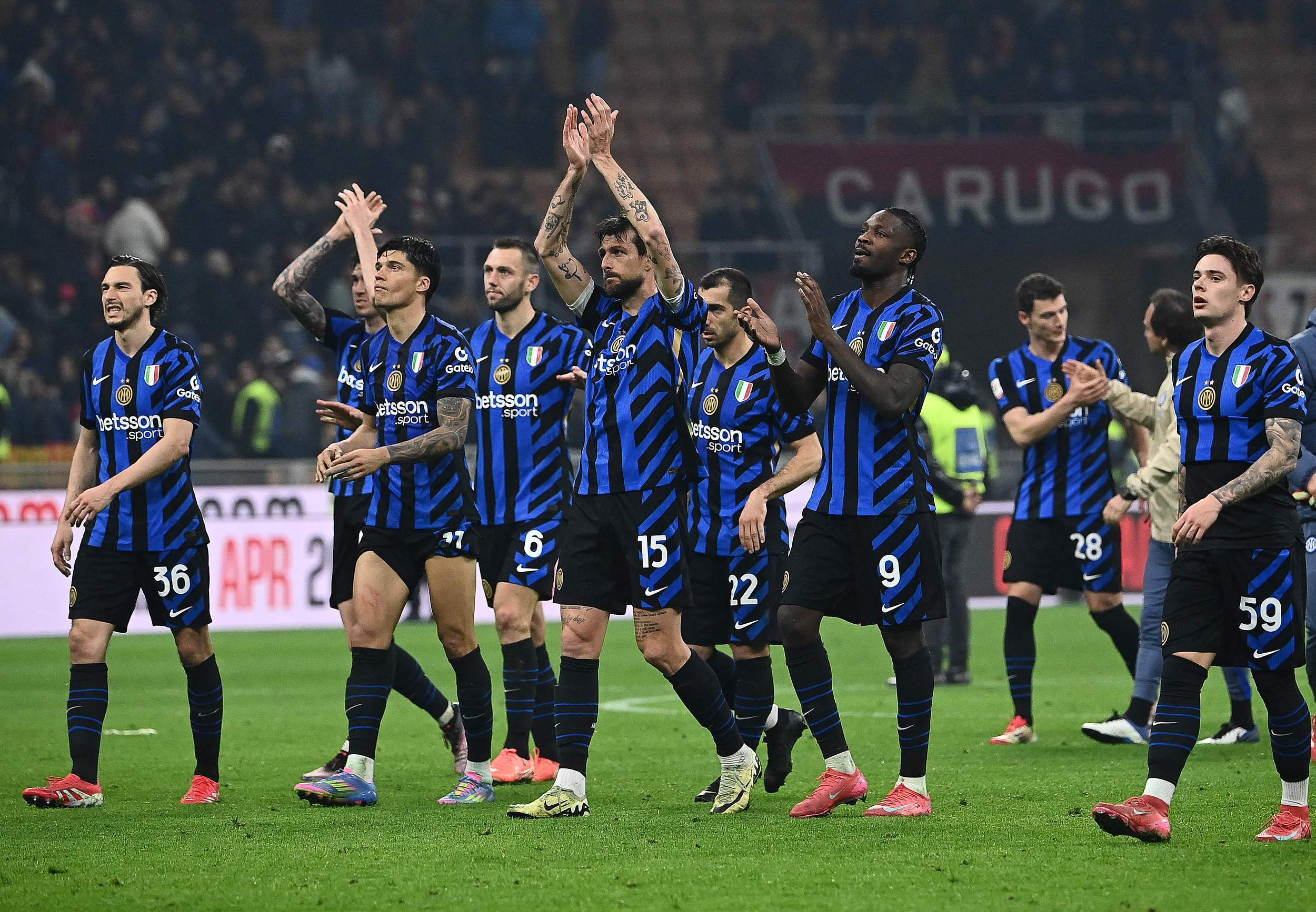 每体：德容未能参与赛前集中，能否出战本轮联赛成疑