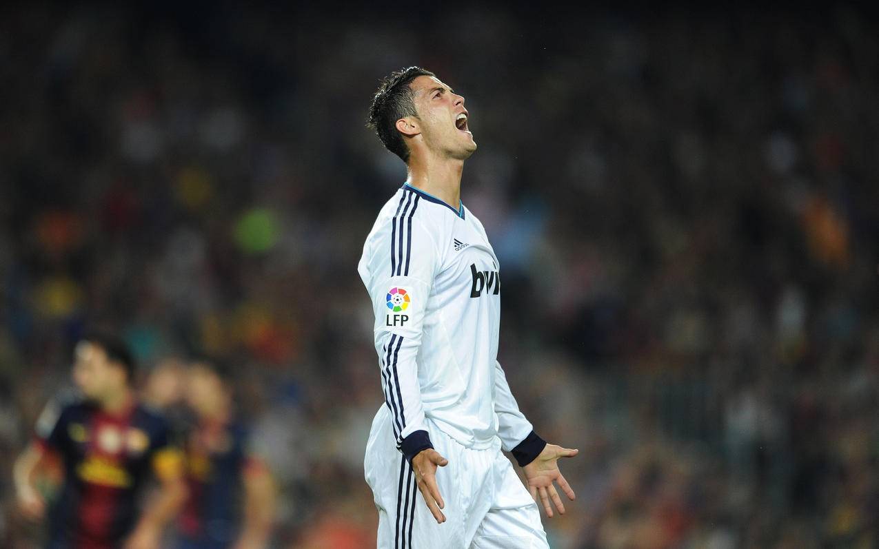 CBA：深圳男篮三分火力全开 主场击败上海