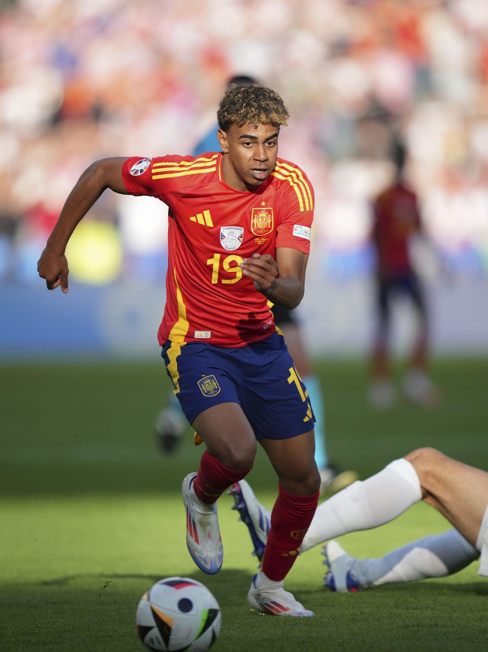 西蒙：库尔图瓦是世界最佳门将，他扑不出的球谁也扑不出来