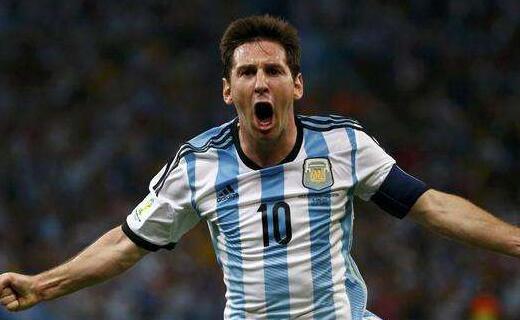 喀麦隆国脚尼亚马雷乌出轨，被女友曝光整个抓奸过程