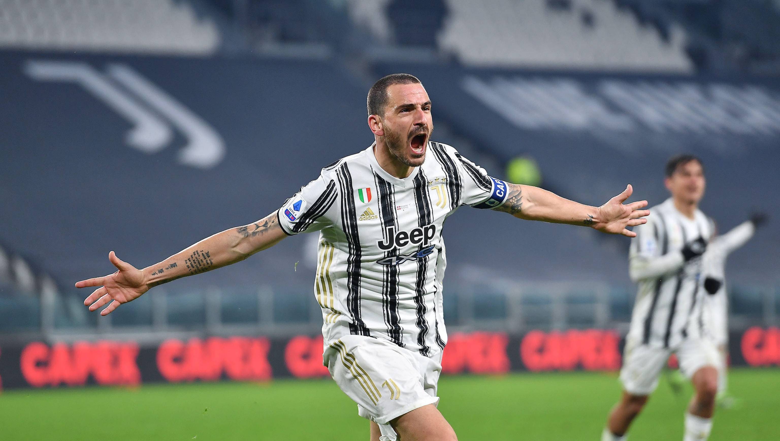 维持原判！布朗突破肘倒翟晓川后者阻挡 许利民交涉挑战也是失败